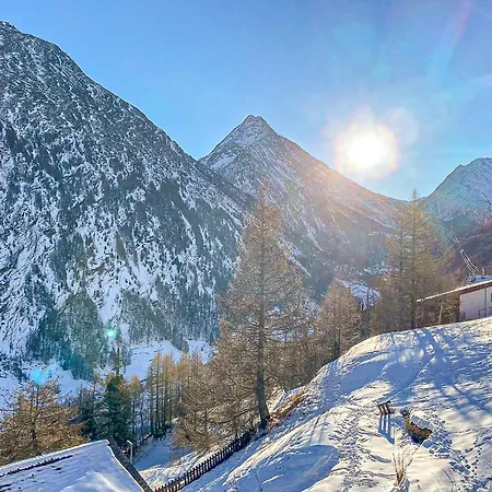 Chalet Mouton A 4-bedroom Alpine Chic Escape In *