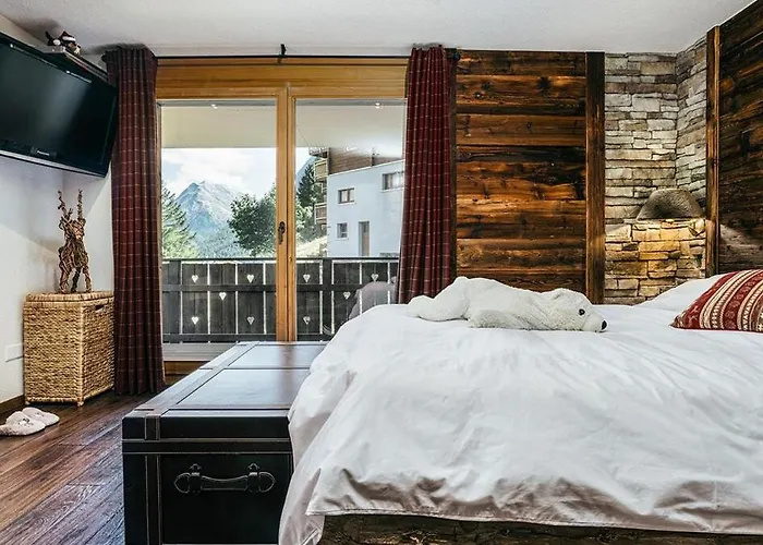 Alpstuga Mouton A 4-bedroom Alpine Chic Escape In Saas Fee