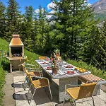 Mouton A 4-bedroom Alpine Chic Escape In Chalet *